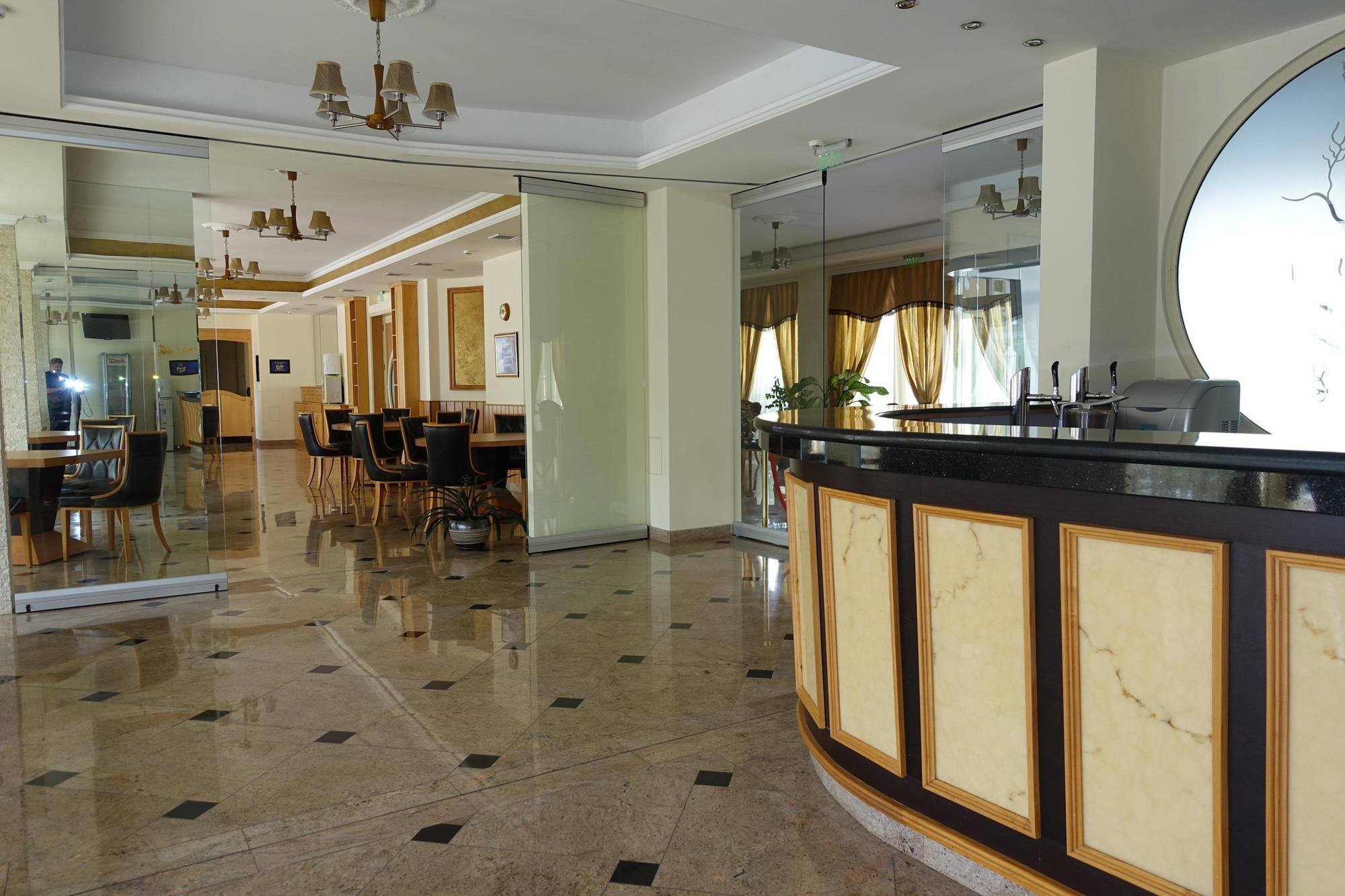 Hotel Incognito 帕莫瑞 外观 照片