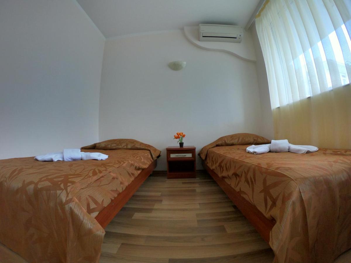 Hotel Incognito 帕莫瑞 外观 照片